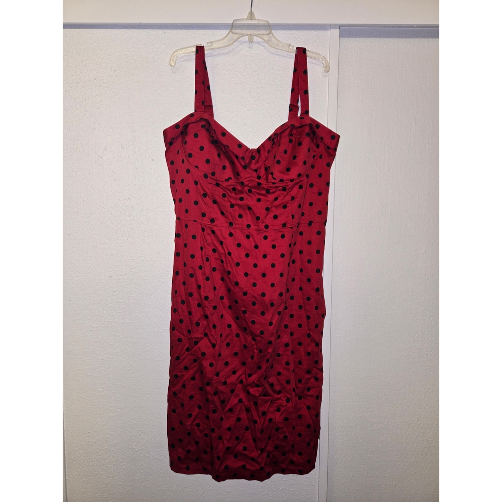 PUG 3x Red & Black Polka Dot Wiggle